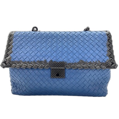 BOTTEGA VENETA イントレチャート チェーン ショルダーバッグ
